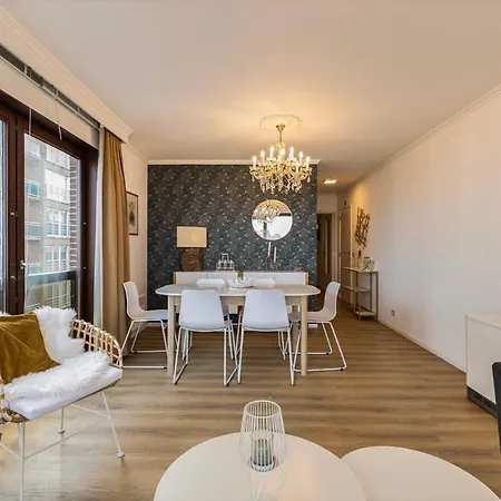 Evelyn A6 Apartment *